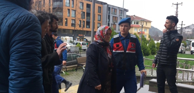 Tartıştığı kayınpederini bıçakladı…
