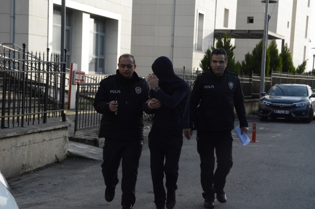 Kız arkadaşının ağabeyini bıçaklamıştı…