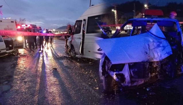 Feci kaza... Kafa kafaya çarpıştılar....