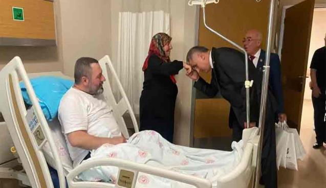 Milletvekili Bozkurt’tan hastalara bayram ziyareti…
