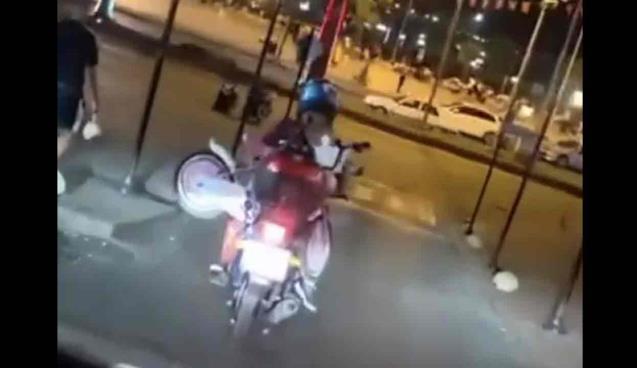 Motosikletle trafikte tehlikeli seyahat…