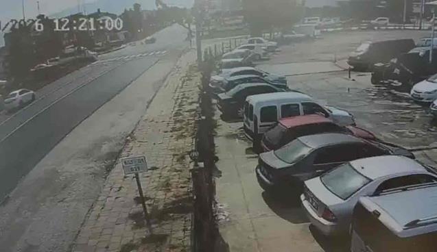 Feci kaza kameralara yansıdı..