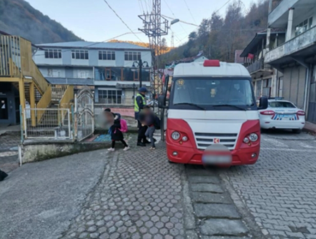 Okul servis araçlarına denetim yapıldı...