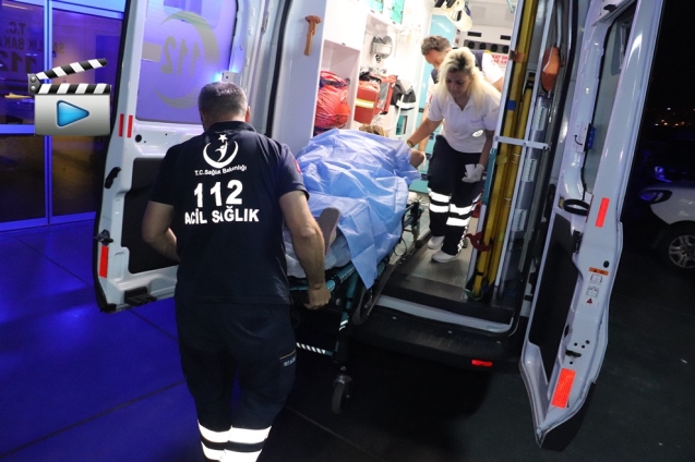 17 YAŞINDA, ANNESİNİ SIRTINDAN BIÇAKLADI...