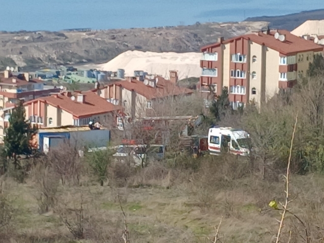 Tamir yaparken çatıdan düştü...