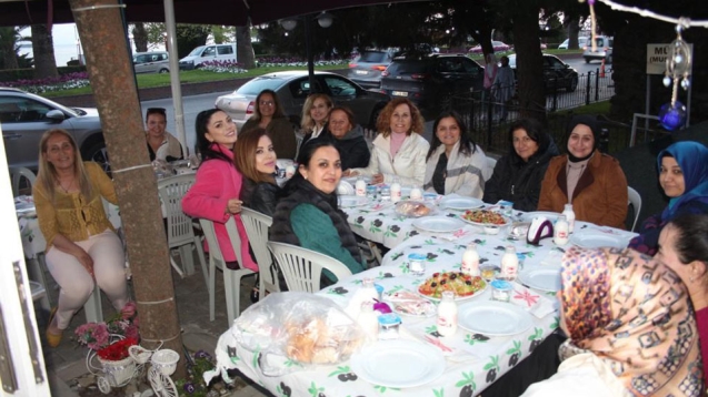 Kadın Gücü Kooperatifi iftarda bir araya geldi...