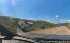 Vinç sürücüsü hakimiyetini kaybetti...