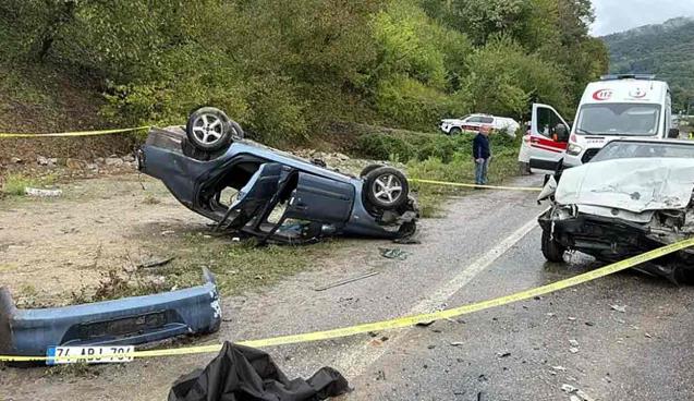 Ağabeyinin cenazesine gitti, kazada öldü…