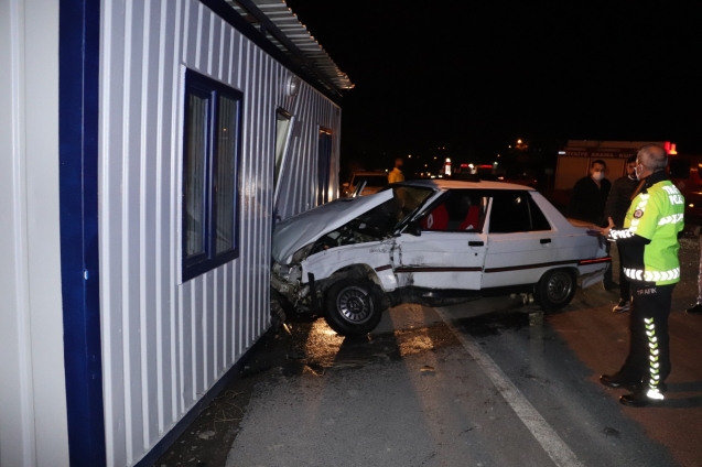 ÖREN KAVŞAĞINDA KAZA.. 2 YARALI...