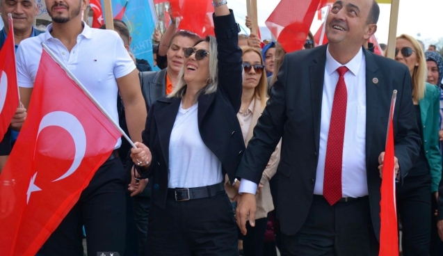 Demirtaş Gülüç halkıyla yürüyüş gerçekleştirdi.