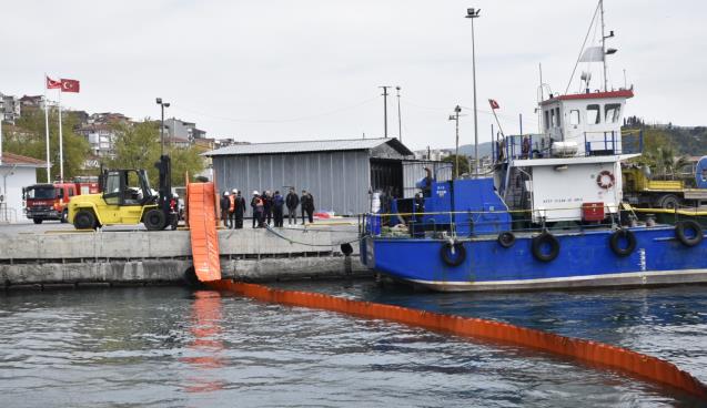 Bozhane limanı'nda deniz kirliliği tatbikatı yapıldı...