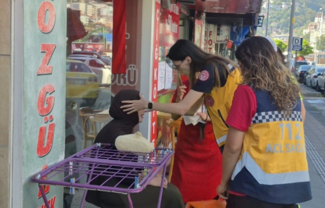 Kadın yayaya araç çarptı...