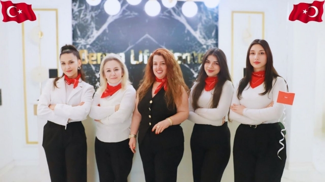 Dermo Life Center, Cumhuriyet kampanyasına yoğun ilgi...