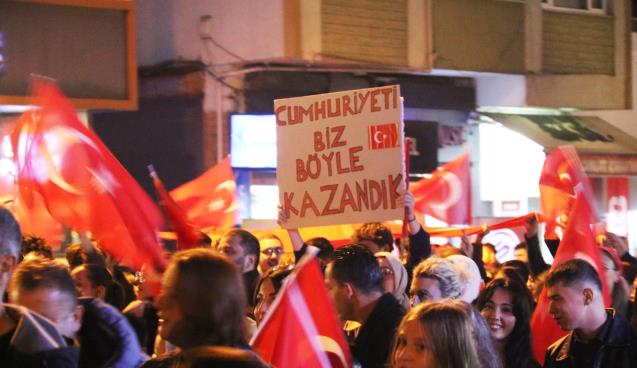 Karadeniz Ereğli, Atatürk ve Cumhuriyet için yürüdü...