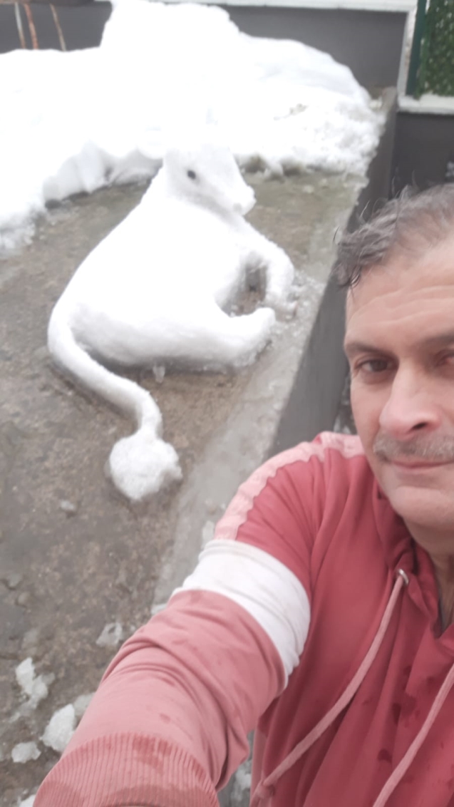 Buzağı'yı, tüm çocuklara armağan etti...