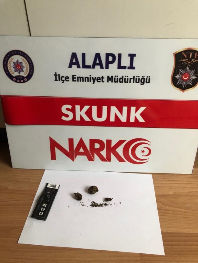 Uyuşturucu ile yakalandılar… Serbest kaldılar…