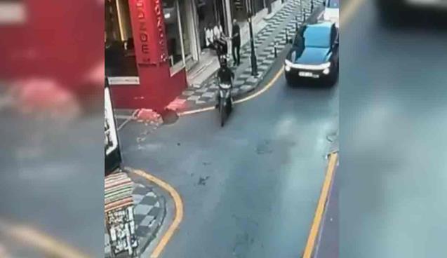 Yağmurdan kaçarken doluya tutuldu…