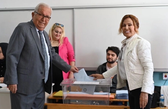 Halil Posbıyık ve Neriman Posbıyık oylarını kullandılar...