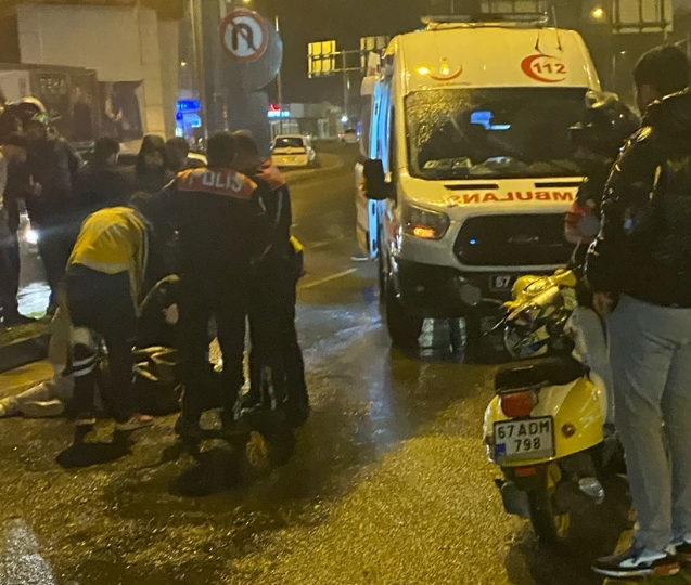 Otomobil ile motosiklet çarpıştı.. 1 yaralı...