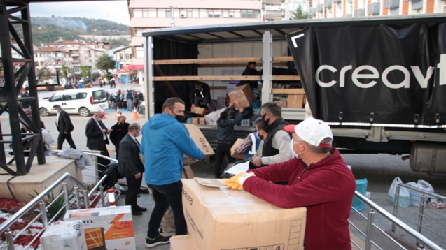 Cebindeki okul harçlığını depremzedelere gönderdi