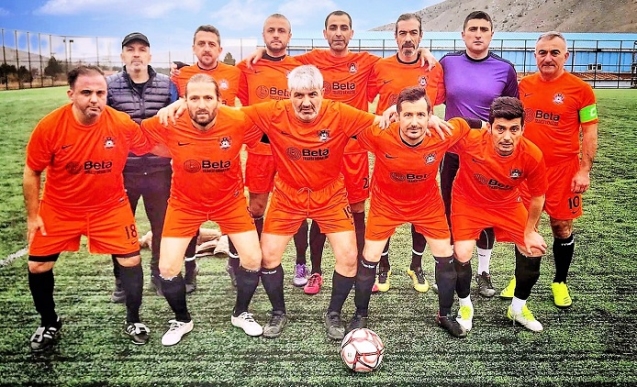 Veteranlar, Masterler karşı karşıya...