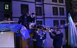 14 yaşındaki kız kendini boşluğa bıraktı....