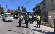 Yolcu minibüsü duvara çarptı: 14 yaralı...