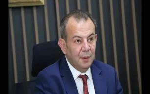 Belediye başkanı 2 dosyadan beraat etti…
