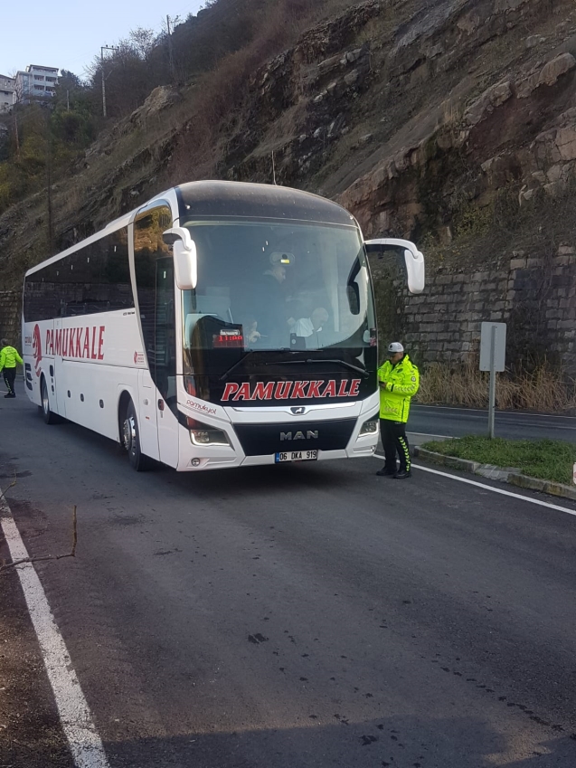 Şehirler arası karayolunda denetim yapıldı...