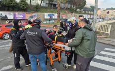 Otomobil ile çarpıştı... Hastaneye kaldırıldı...