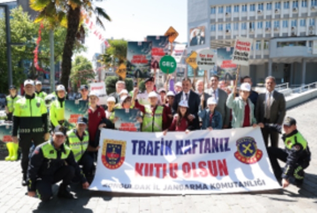 "Yayalar Kırmızı Çizgimiz"