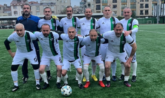 Turgut Tanyıldız Masterler 3 golle yıldızlaştı...