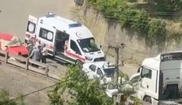 Yüksekten düştü... Hastaneye kaldırıldı...