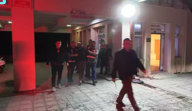 4’ü ev, 12 yapıyı yakan damat yakalandı...