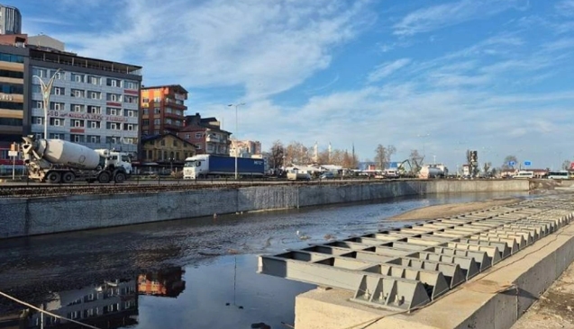 Acılık Deresi’nde hummalı çalışma...