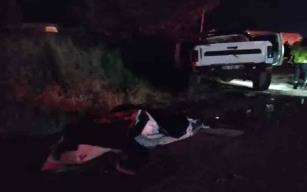 Kamyonet ile TIR çarpıştı: 3 yaralı…