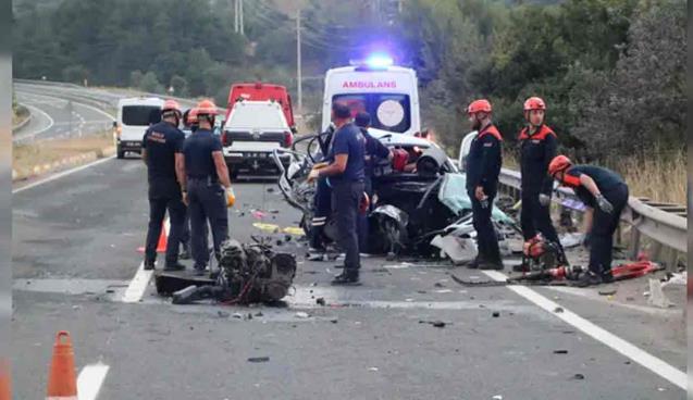 Feci Kaza… Karşı şeride geçti…1 ölü, 2 ağır yaralı