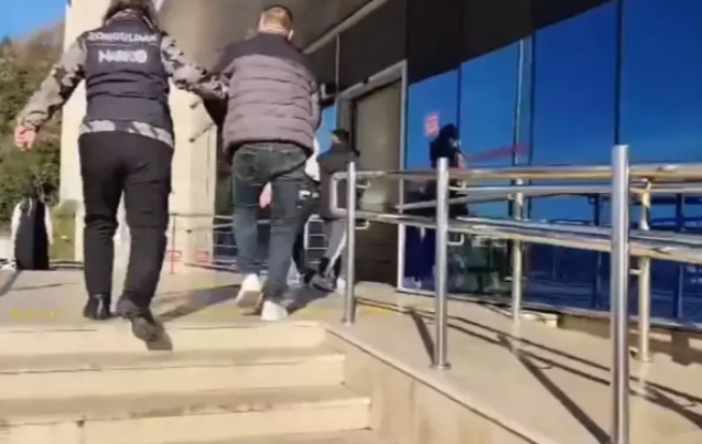Polisi fark edip imha ettiler...