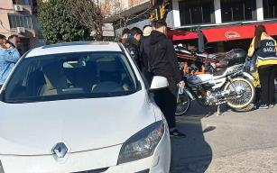 Bir anlık dikkatsizlik kazaya sebep oldu…