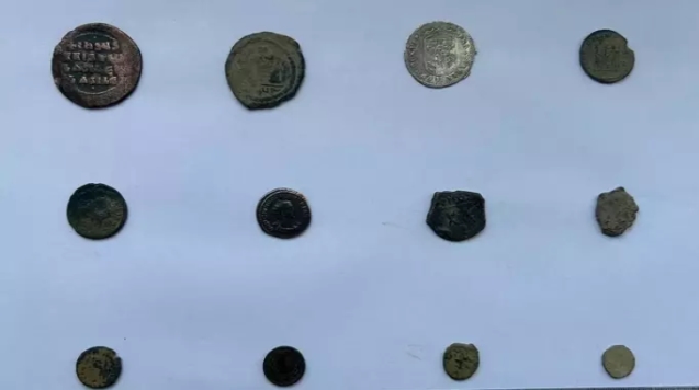 Farklı dönemlere ait tarihi eser ele geçirildi...