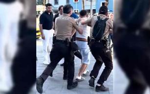 İnşaatta başladı… Polis merkezi önünde devam etti