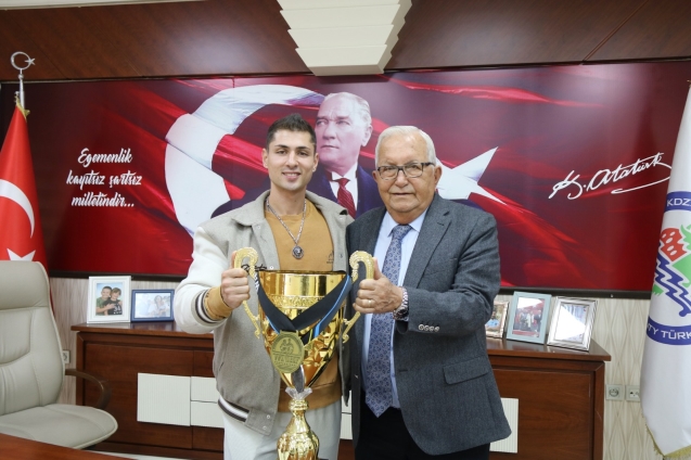 EVLADIMIZDAN DÜNYA ŞAMPİYONLUĞU BEKLİYORUZ